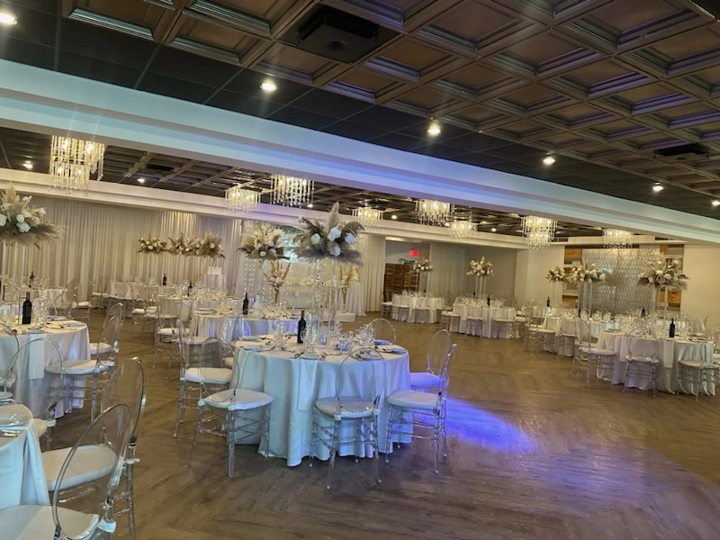 Plaza Vogue montreal reception hall